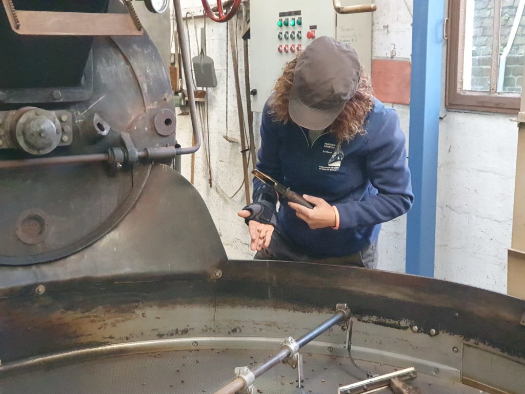 On sonde le café pendant la cuisson